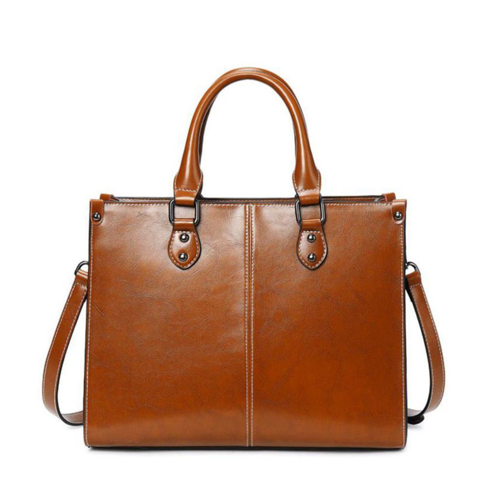 MOCHILA DE CUERO ELEGANTE CON TOQUE MODERNO - VALERINA MARBELLA