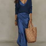 CONJUNTO MIDI IVORY DE PUNTO Y SATÉN CON ESTILO ELEGANTE - VALERINA MARBELLA