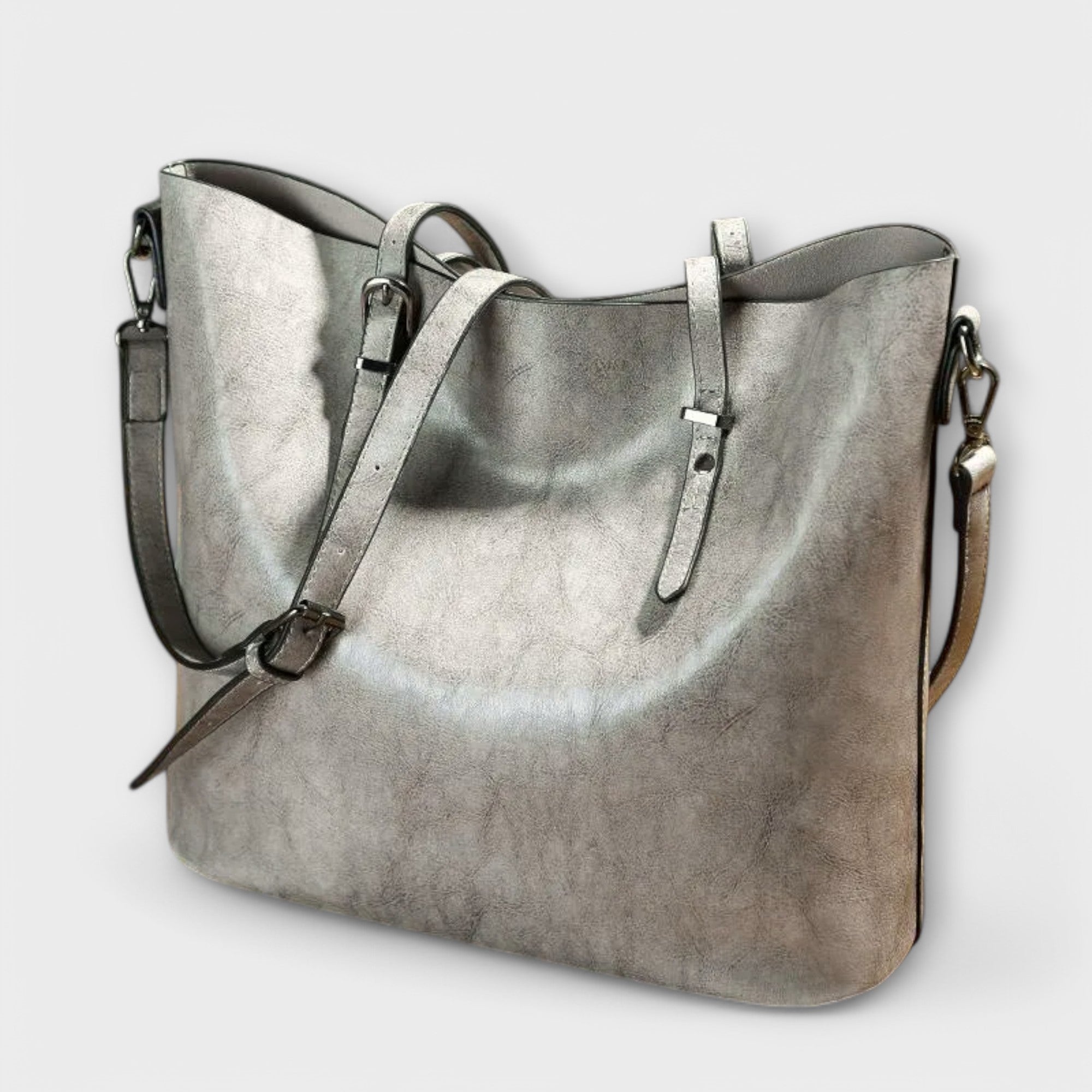 BOLSO DE HOMBRO DE CUERO ATEMPORAL CON ESTILO CLÁSICO - VALERINA MARBELLA