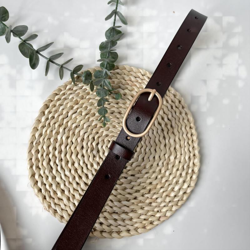 CINTURÓN RETRO CASUAL CON HEBILLA PIN