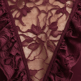 VESTIDO CORTO BURDEOS DE ENCAJE FLORAL CON VOLANTES EN CAPAS - VALERINA MARBELLA