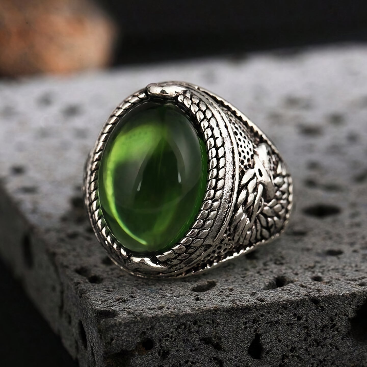 ANILLO VINTAGE VERDE PIERRE DE LUNA PLATA