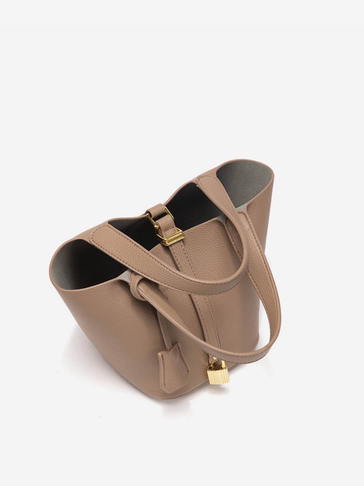 BOLSO BUCKET ELEGANTE CON CIERRE DORADO - VALERINA MARBELLA