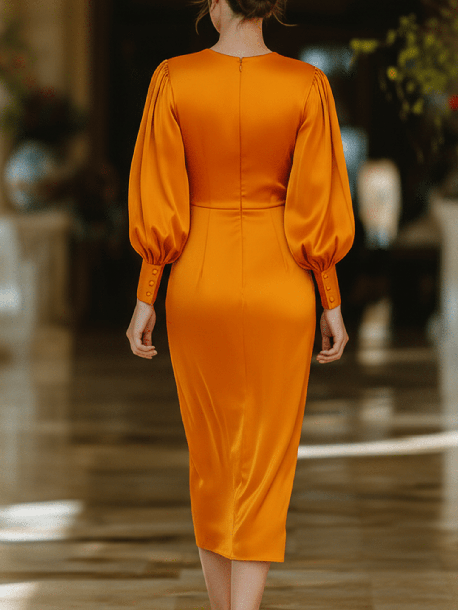 VESTIDO MIDI DE SATÉN NARANJA CON MANGAS ABULLONADAS - VALERINA MARBELLA
