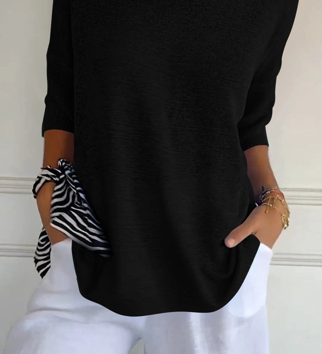 TOP CON ESCOTE EN V ATEMPORAL - VALERINA MARBELLA