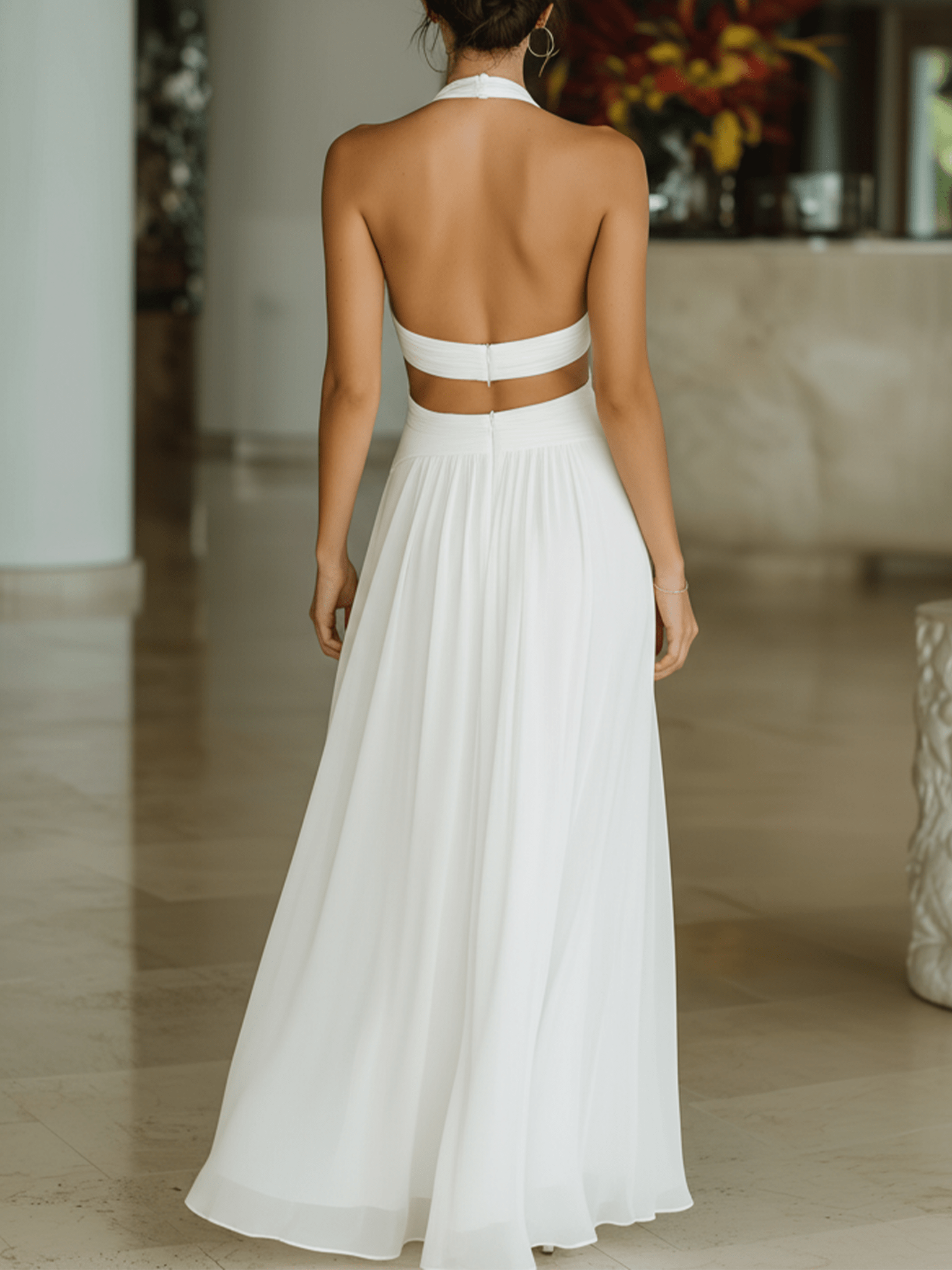 VESTIDO MAXI DE CHIFÓN BLANCO CON ESCOTE HALTER - VALERINA MARBELLA