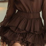 VESTIDO CORTO DE GASA MARRÓN CHOCOLATE CON VOLANTES - VALERINA MARBELLA