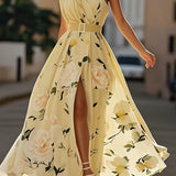 Vestido longo de chiffon verde claro com estampa floral, drapeado e um ombro só.