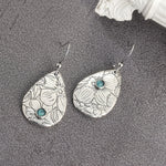 PENDIENTES RÉTRO SCULPTÉ FLEURS GOTA FORME TURQUESA PIERRE PRECIOSA CROCHET