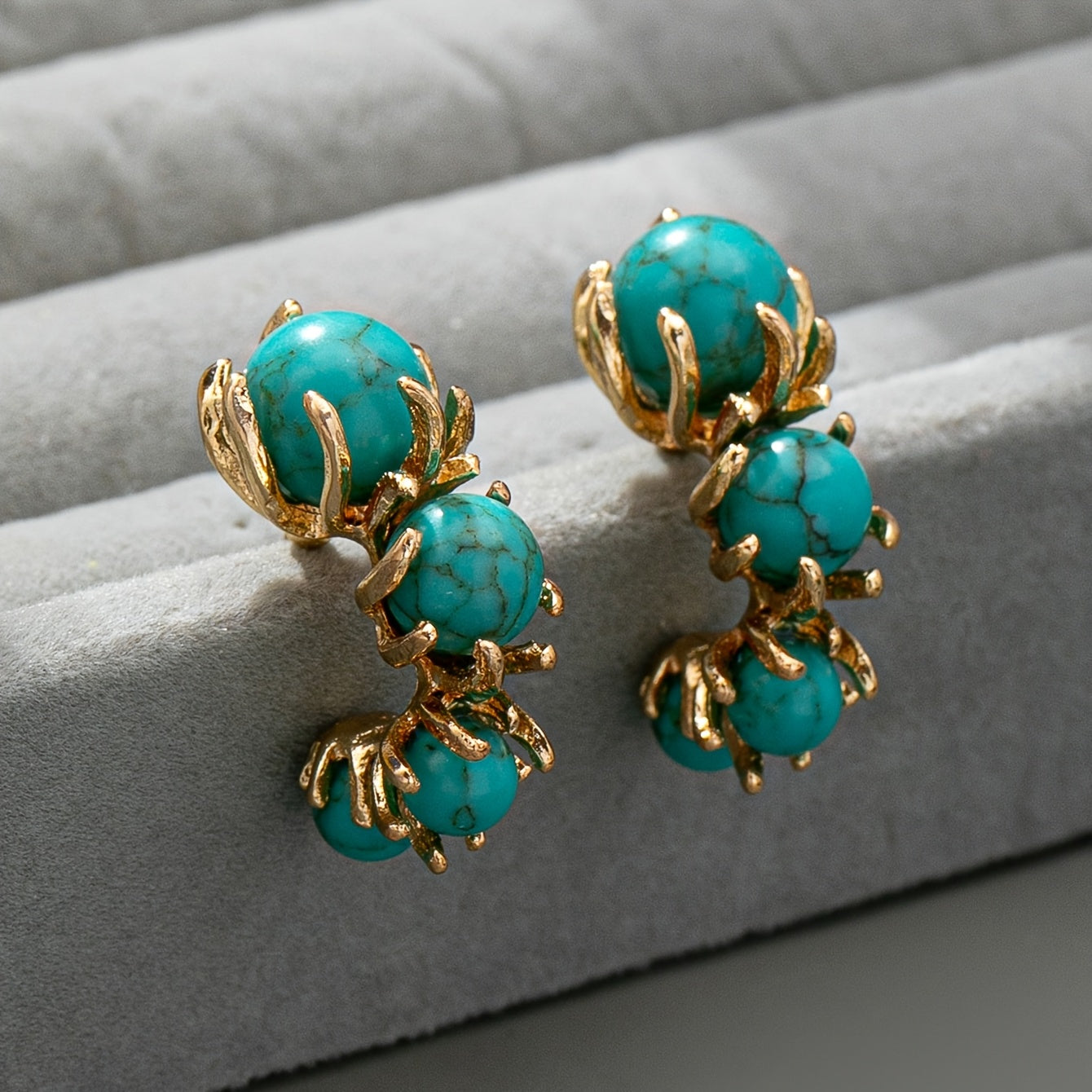 PENDIENTES CLÁSICO ORO TURQUESA PLAQUÉ TRIPLE PIERRE COLGANTE
