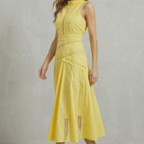 Gracia – Intricate lace panels – Elegant midi dress