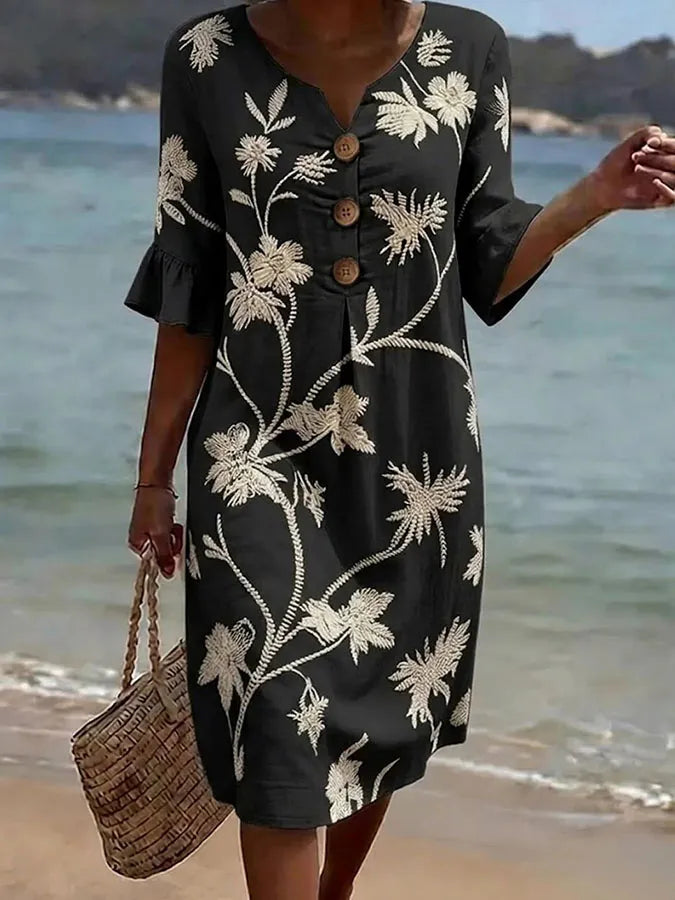 VESTIDO DE PLAYA CON BORDADO FLORAL – ENCANTO NATURAL