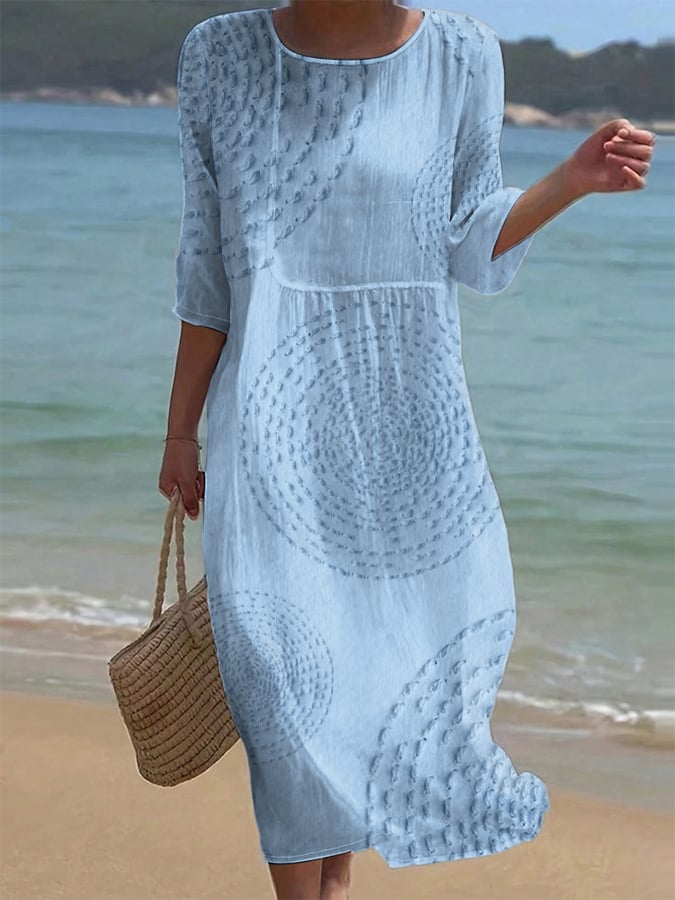 VESTIDO DE PLAYA CON BORDADO GEOMÉTRICO – CORTE SUELTO