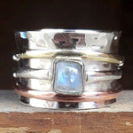 ANILLO IMPOSANT PIERRE DE LUNA MÉDITATION