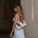 BOLSO CON DISEÑO INSPIRADO EN BERLÍN Y ESTILO URBANO - VALERINA MARBELLA