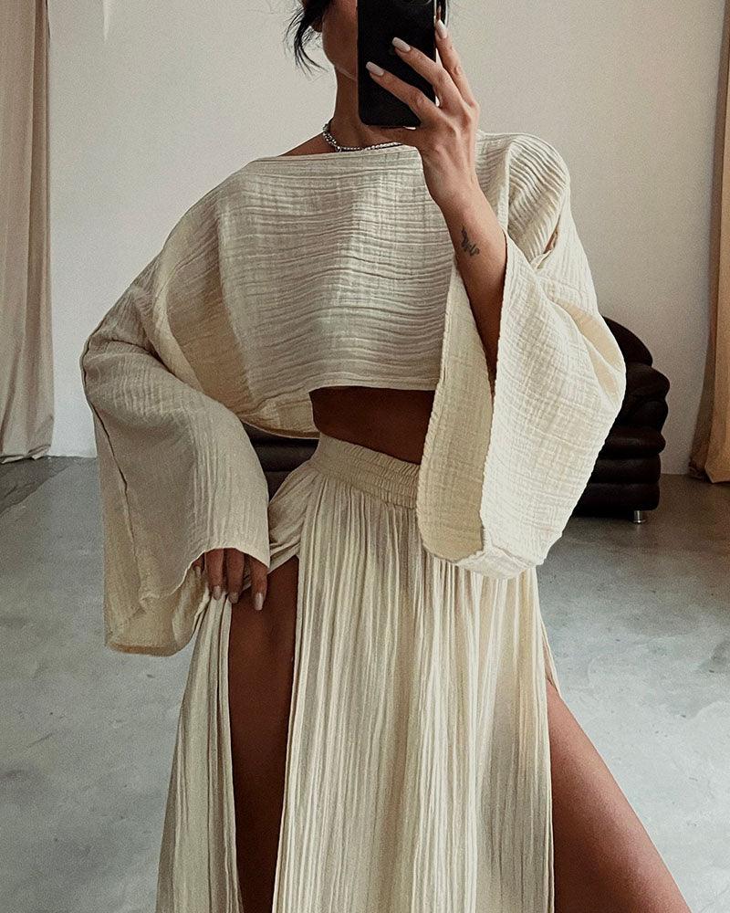 Conjunto casual de duas peças em algodão e linho com fenda elegante.