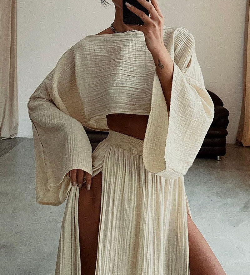 Conjunto casual de duas peças em algodão e linho com fenda elegante.