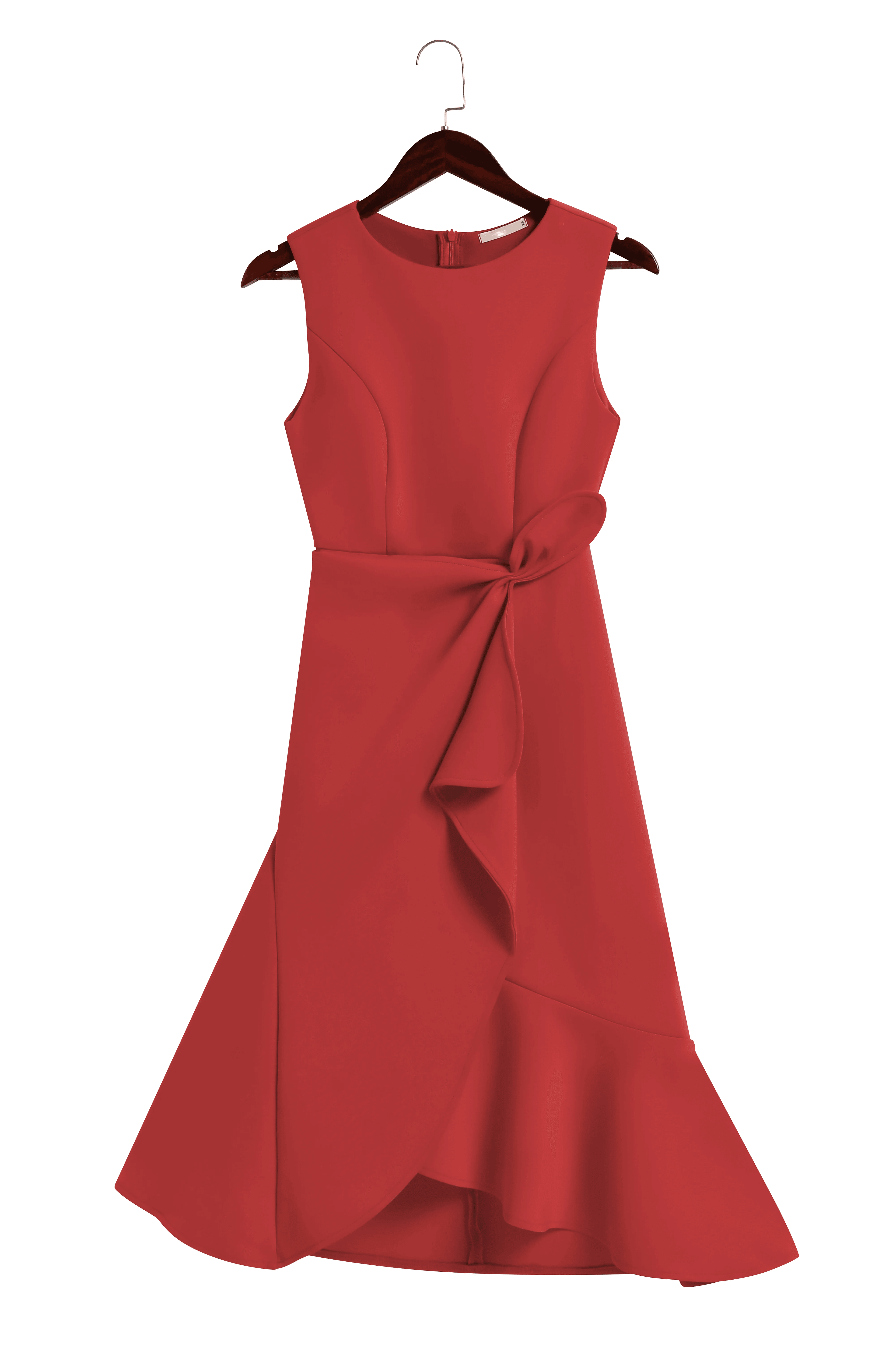 Vestido midi vermelho sem mangas, elegante, em corte A, com detalhe torcido na cintura, perfeito para usar do dia à noite.