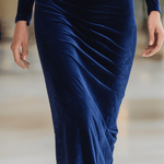 VESTIDO LARGO DE TERCIOPELO AZUL MARINO CON CUELLO ALTO Y ENCAJE - VALERINA MARBELLA