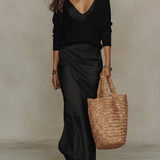 CONJUNTO MIDI IVORY DE PUNTO Y SATÉN CON ESTILO ELEGANTE - VALERINA MARBELLA