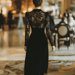 VESTIDO MIDI NEGRO DE ENCAJE Y TERCIOPELO CON CUELLO BLAZER - VALERINA MARBELLA