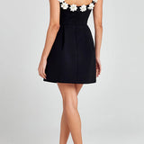 VESTIDO MINI FEMENINO CON APLICACIONES FLORALES