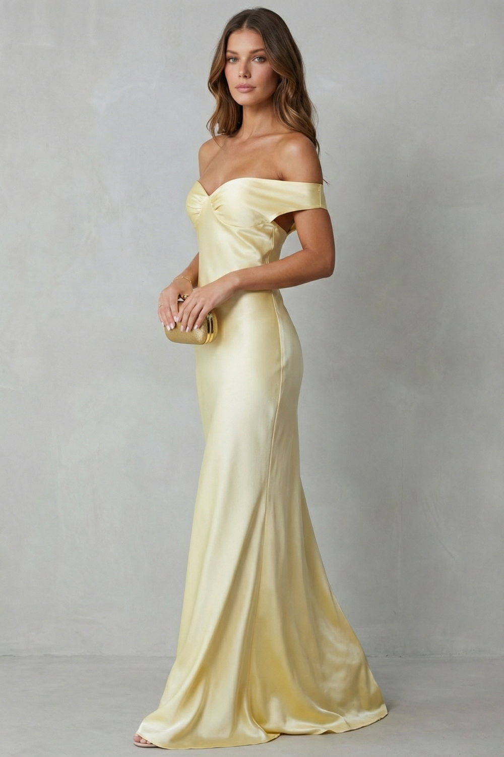 Auréliane – Golden hour elegance – Off-shoulder satin evening gown