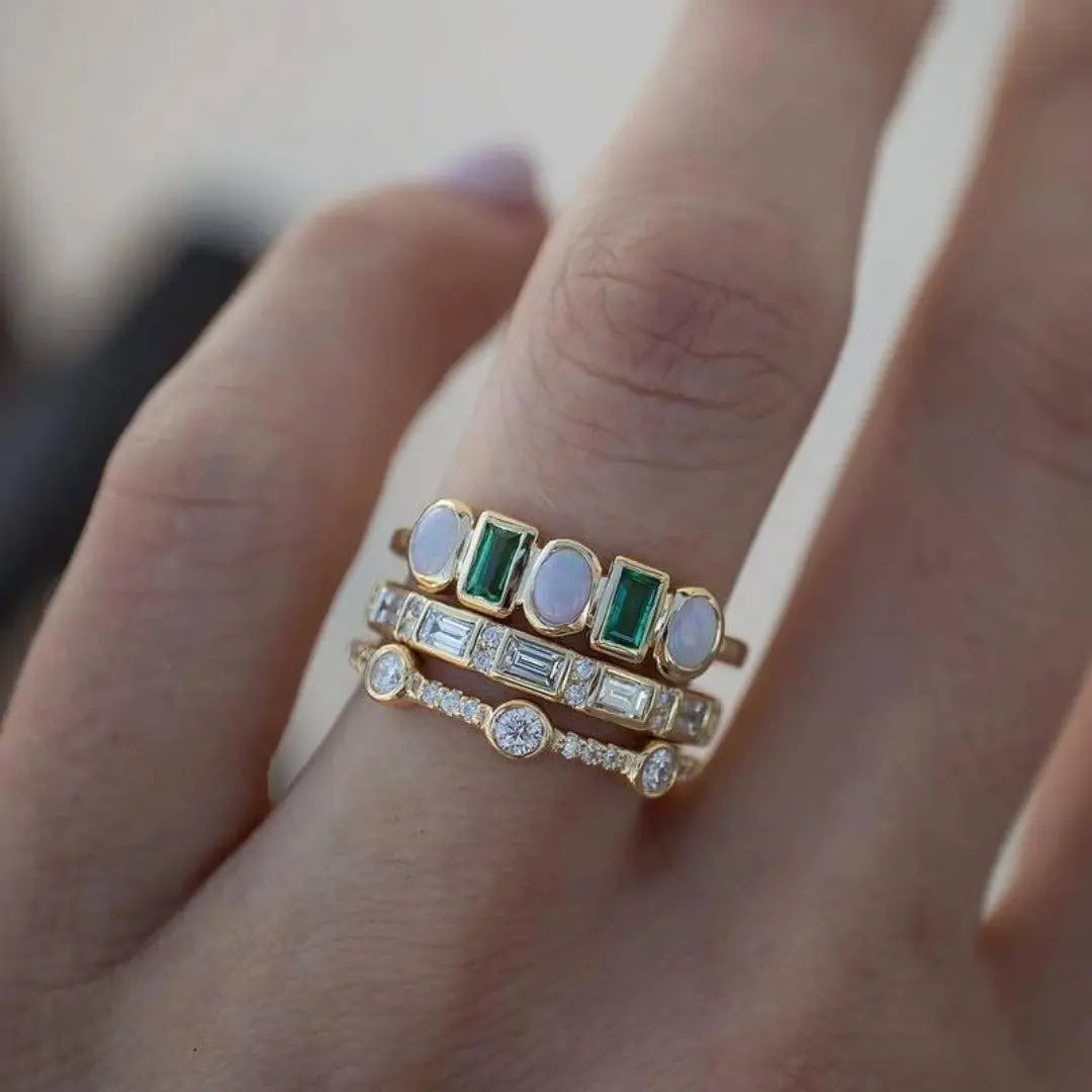 ANILLOS VINTAGE CON BLANCO Y VERDE ÓPALO