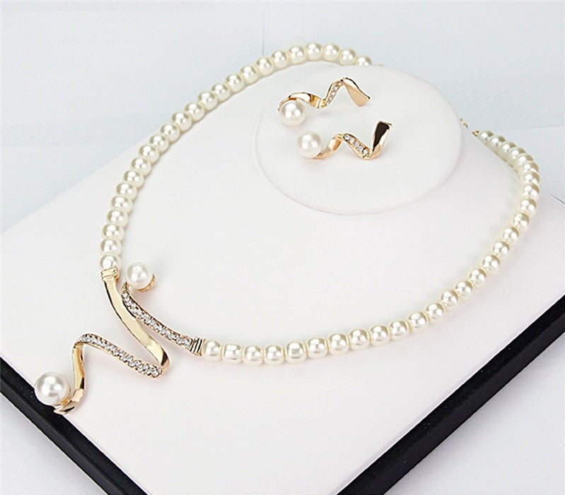 CONJUNTO NATUREL PERLA COLLAR + PENDIENTES