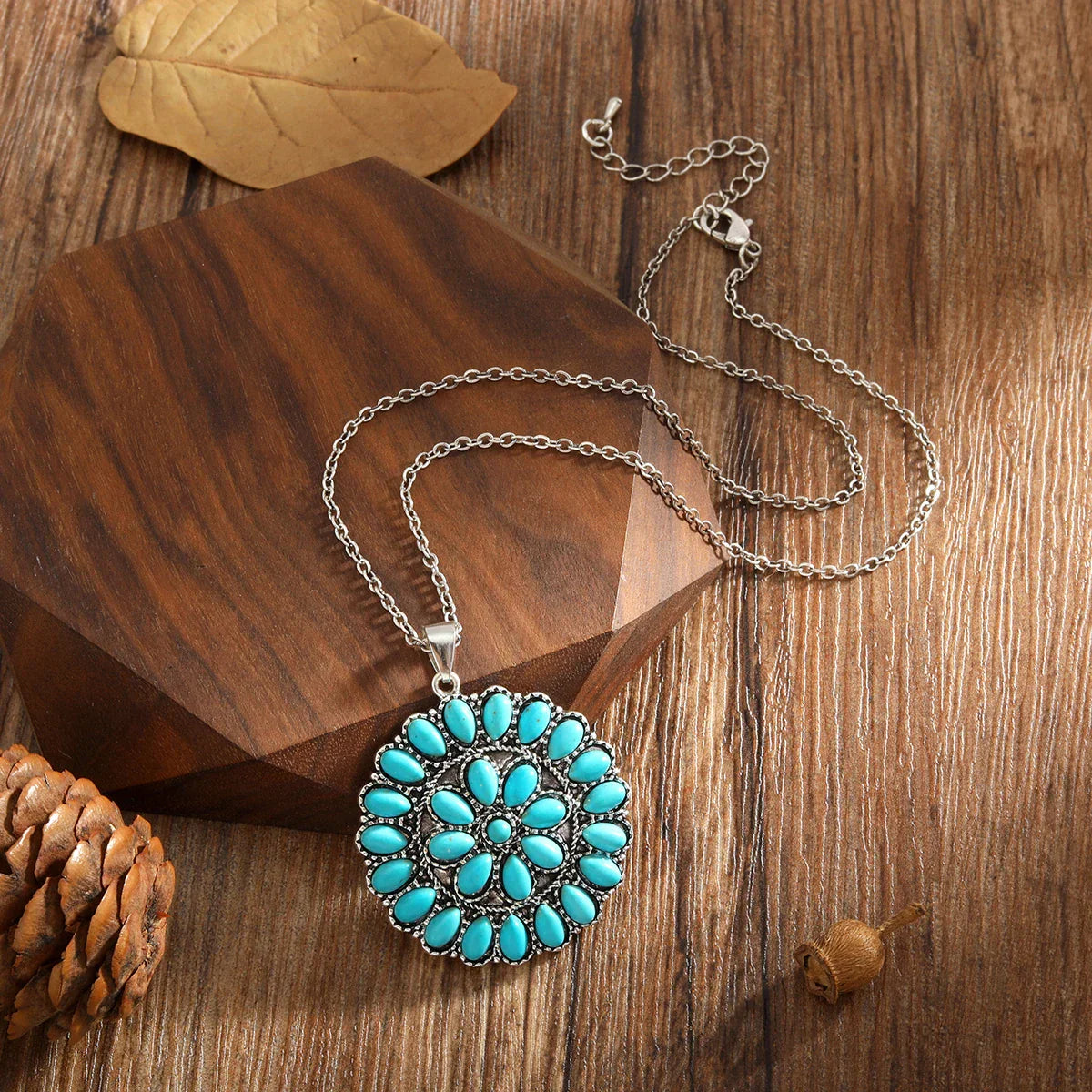 COLLAR VINTAGE REDONDO TURQUESA RACIMO COLGANTE