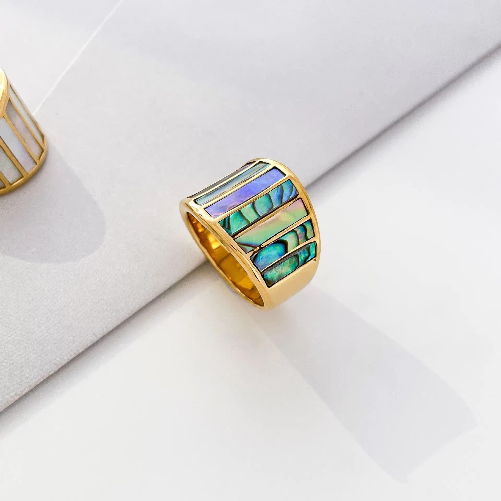 ANILLO VINTAGE ORO CHROMATIC
