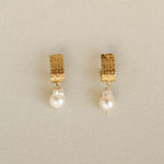 PENDIENTES VINTAGE PLAQUÉ ORO & PERLA