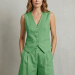 Linévora – Tailored summer ease – Vest and short set
