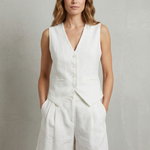 Linévora – Tailored summer ease – Vest and short set