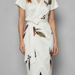 Lioravelle – Effortless wrap silhouette – Midi dress