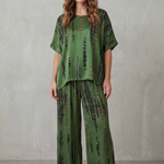 Marie – Abstract Print Detail – Wide-Leg Lounge Set