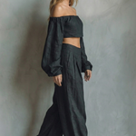 Noiréva – Off shoulder flowy silhouette – Two piece set