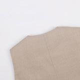 Conjunto clássico de calça pantalona com decote em V e pregas em algodão e linho.