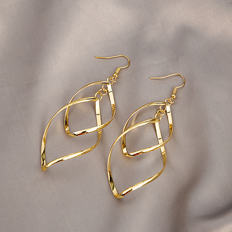 PENDIENTES MINIMALISTA SUPERPUESTO GOTA | ORO