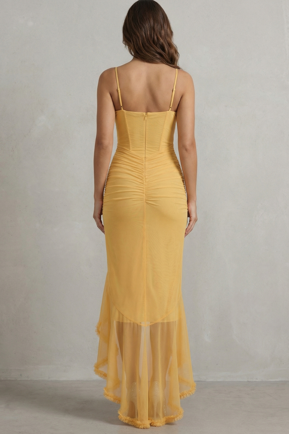 Phoebe – Feminine ruffle allure – Sleeveless high low maxi dress