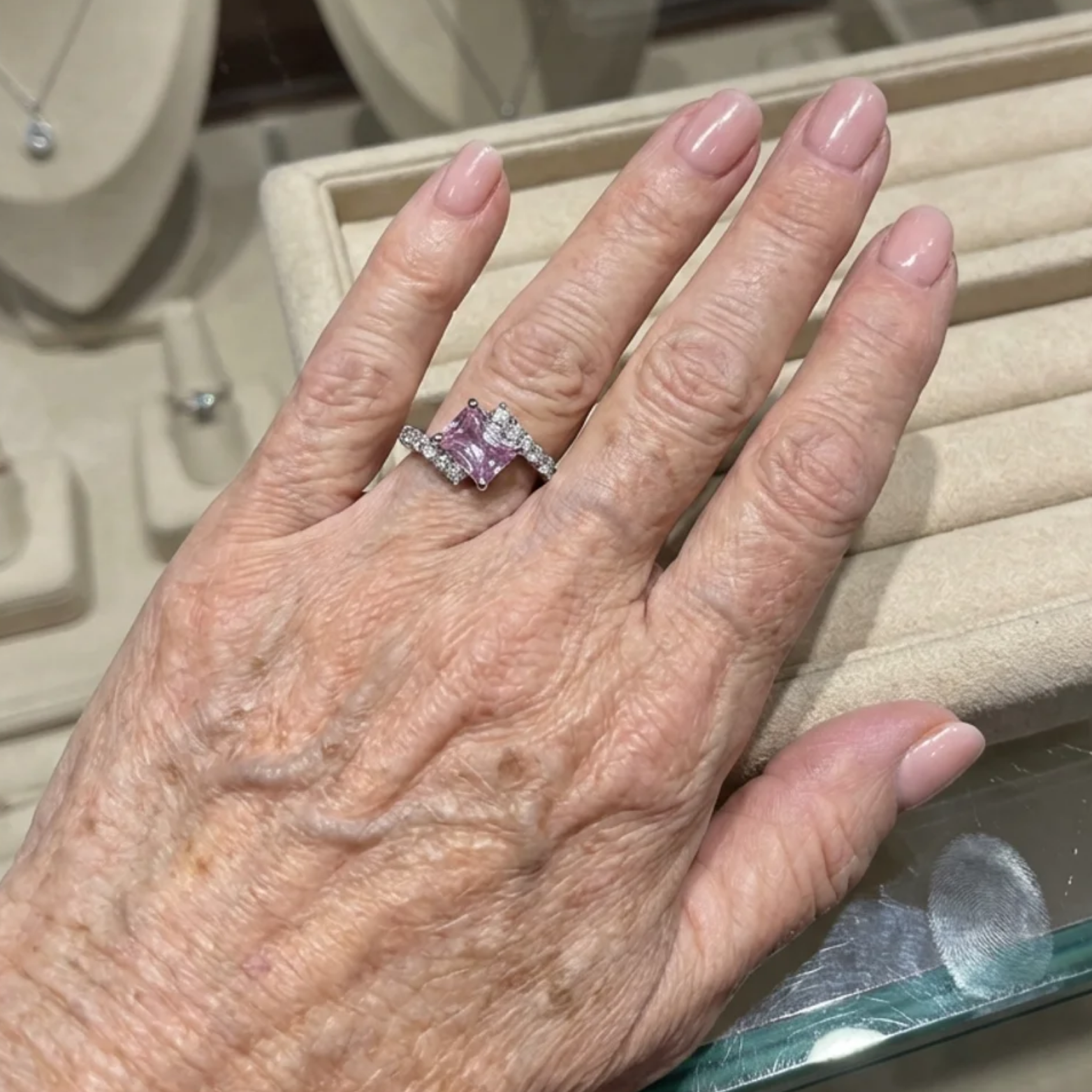 ANILLO ROSA ZAFIRO VÉRTICE | ORO BLANCO
