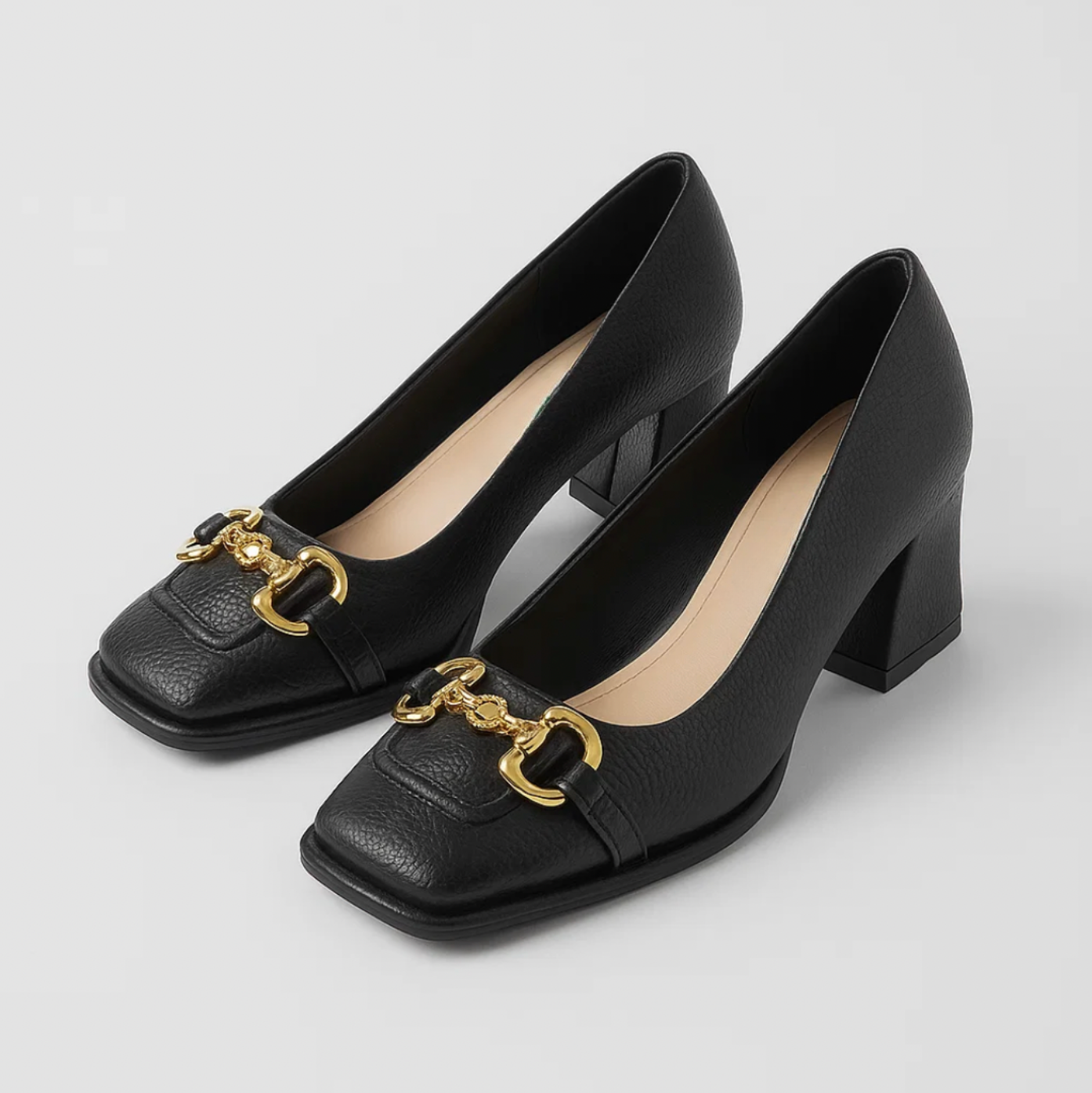 ZAPATOS DE TACÓN CON DISEÑO ATEMPORAL