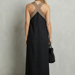 Seravelle – Cross-halter elegance – Maxi dress