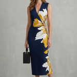 Veloura – Bold floral contrast – Midi dress