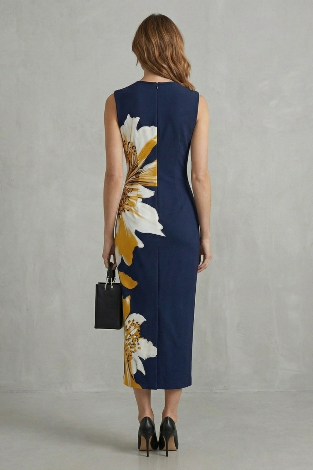 Veloura – Bold floral contrast – Midi dress