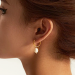 PENDIENTES SILKE EAU DOUCE PERLA ESTRELLA ORO