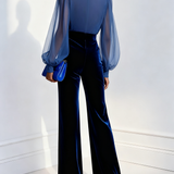 MONO DE TERCIOPELO AZUL CON MALLA Y ESCOTE EN V