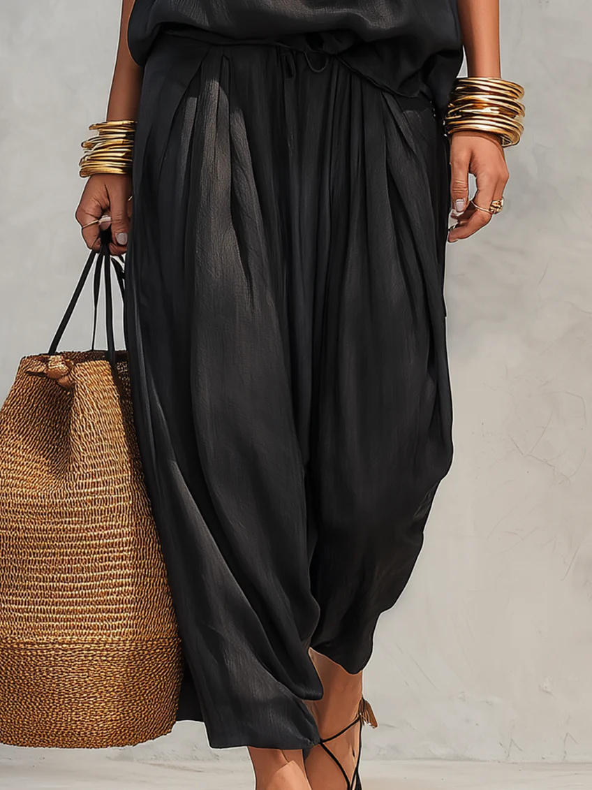 Black Halter Neck Sleeveless Top And Pleated Trousers Set