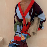 CHAQUETA DE PUNTO CON PATRÓN GEOMÉTRICO ABSTRACTO