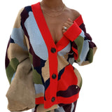 CHAQUETA DE PUNTO CON PATRÓN GEOMÉTRICO ABSTRACTO